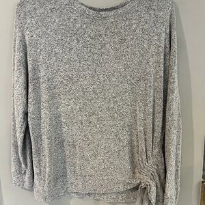 Women's Gray Long Sleeve Top